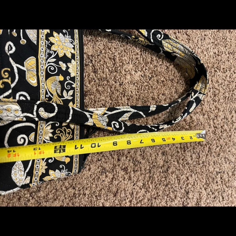 ❤️HOST PICK❤️…Vera Bradley Yellow Bird Shoulder Bag